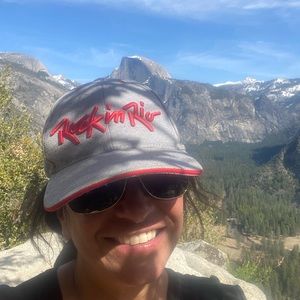 Meet your Posher, Claudine